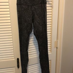 28” Lululemon Align Leggings